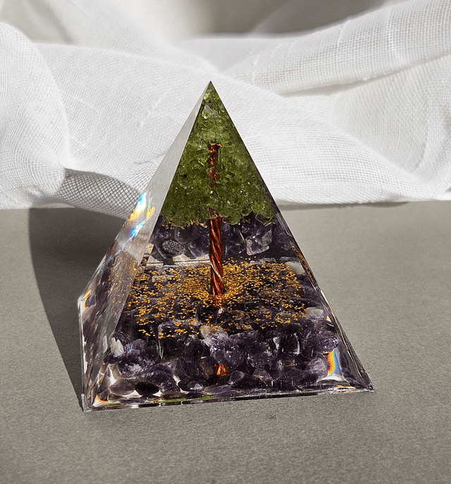 Pyramide Orgonite Arbre de vie Améthyste, Péridot