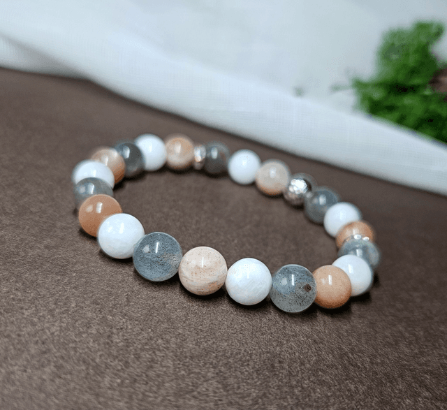 Bracelet &quot;SOLAIRE&quot; pierre de lune, pierre de soleil et labradorite grise